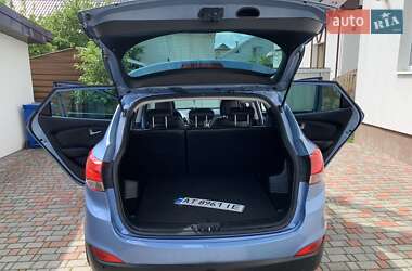 Позашляховик / Кросовер Hyundai ix35 2012 в 