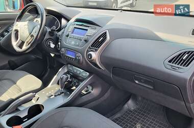 Позашляховик / Кросовер Hyundai ix35 2013 в 