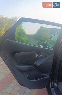 Внедорожник / Кроссовер Hyundai ix35 2013 в 