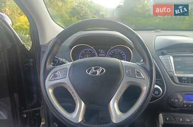 Внедорожник / Кроссовер Hyundai ix35 2013 в 