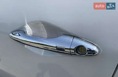 Внедорожник / Кроссовер Hyundai ix35 2011 в 