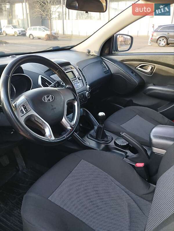 Позашляховик / Кросовер Hyundai ix35 2010 в Львові