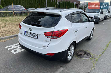Внедорожник / Кроссовер Hyundai ix35 2012 в 
