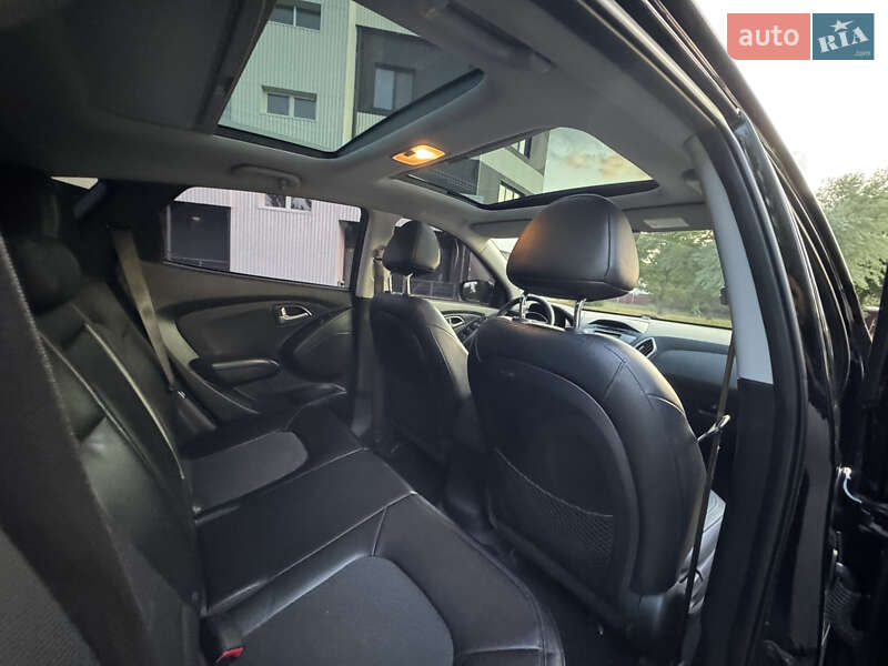 Позашляховик / Кросовер Hyundai ix35 2010 в Кам'янському