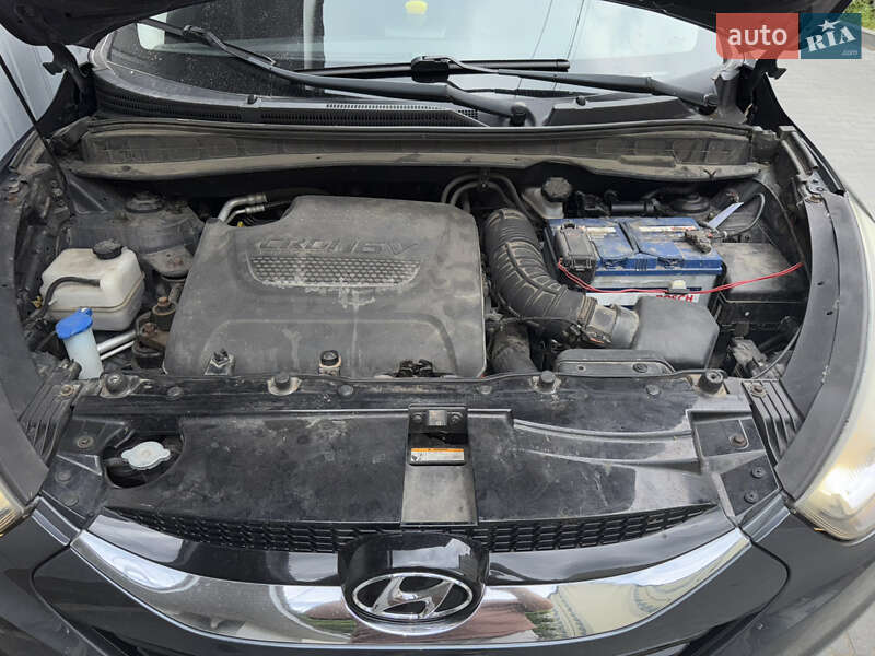 Позашляховик / Кросовер Hyundai ix35 2010 в Харкові