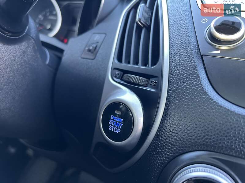 Позашляховик / Кросовер Hyundai ix35 2011 в Львові