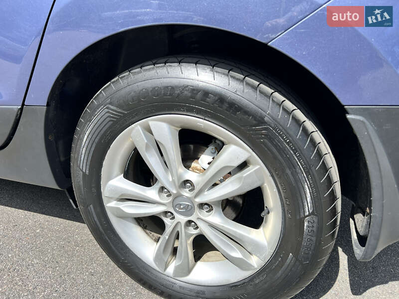 Внедорожник / Кроссовер Hyundai ix35 2011 в Киеве