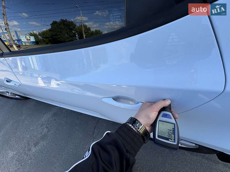 Позашляховик / Кросовер Hyundai ix35 2010 в Сумах