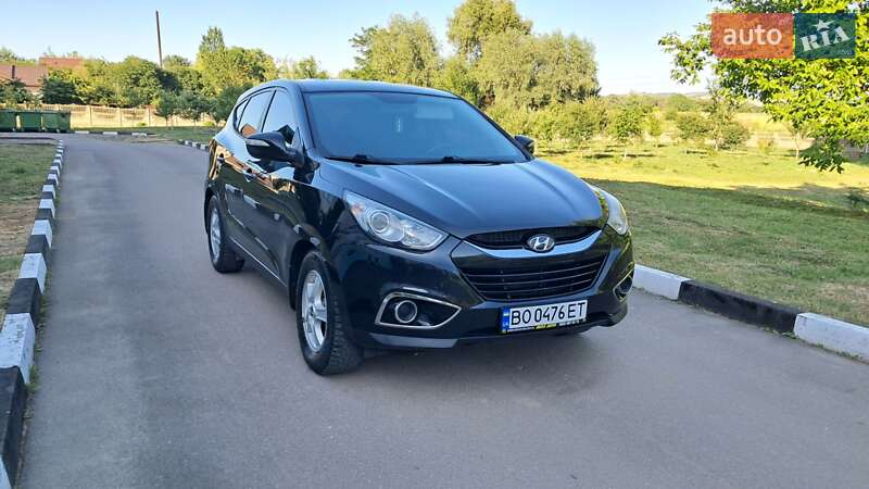Внедорожник / Кроссовер Hyundai ix35 2010 в Галиче