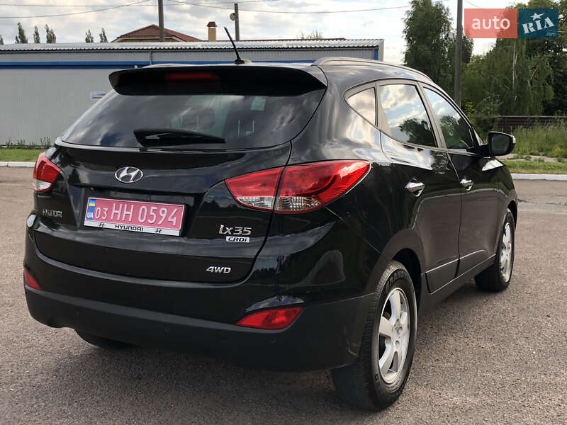 Позашляховик / Кросовер Hyundai ix35 2010 в Рівному