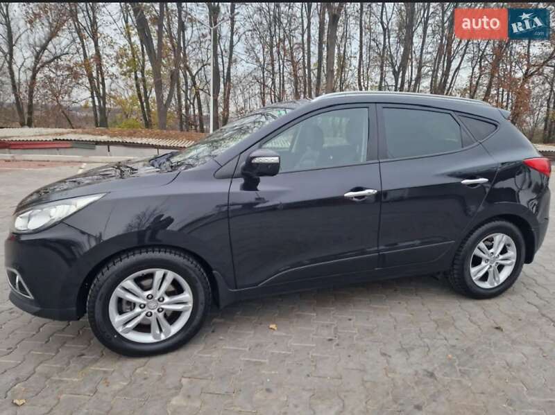 Внедорожник / Кроссовер Hyundai ix35 2010 в Виннице