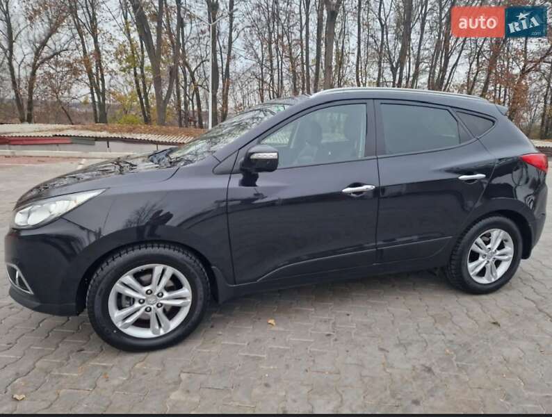 Внедорожник / Кроссовер Hyundai ix35 2010 в Виннице