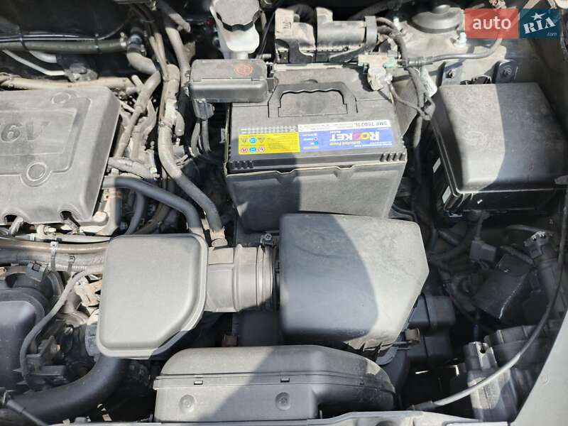 Внедорожник / Кроссовер Hyundai ix35 2010 в Виннице