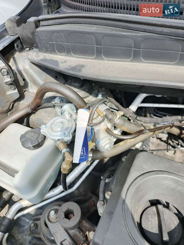 Внедорожник / Кроссовер Hyundai ix35 2010 в Виннице