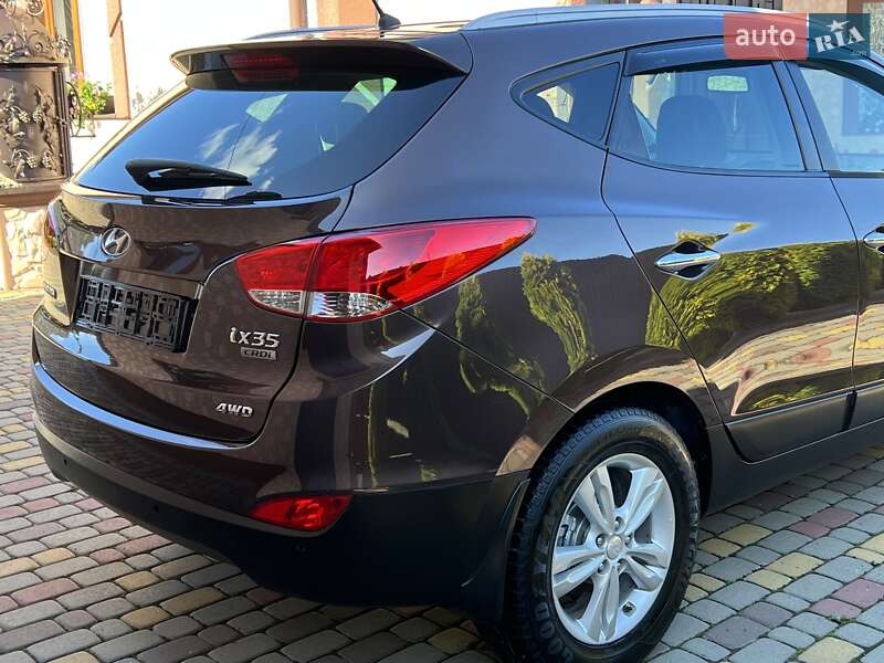 Внедорожник / Кроссовер Hyundai ix35 2010 в Ивано-Франковске