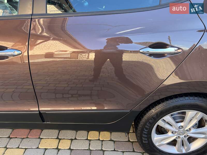 Внедорожник / Кроссовер Hyundai ix35 2010 в Ивано-Франковске