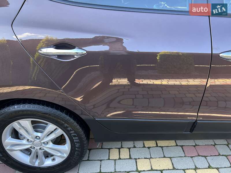 Внедорожник / Кроссовер Hyundai ix35 2010 в Ивано-Франковске