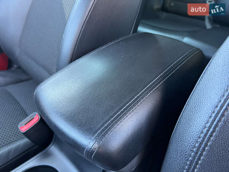 Внедорожник / Кроссовер Hyundai ix35 2010 в Ивано-Франковске
