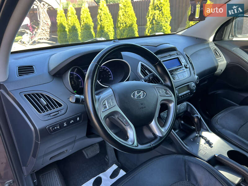 Внедорожник / Кроссовер Hyundai ix35 2010 в Ивано-Франковске
