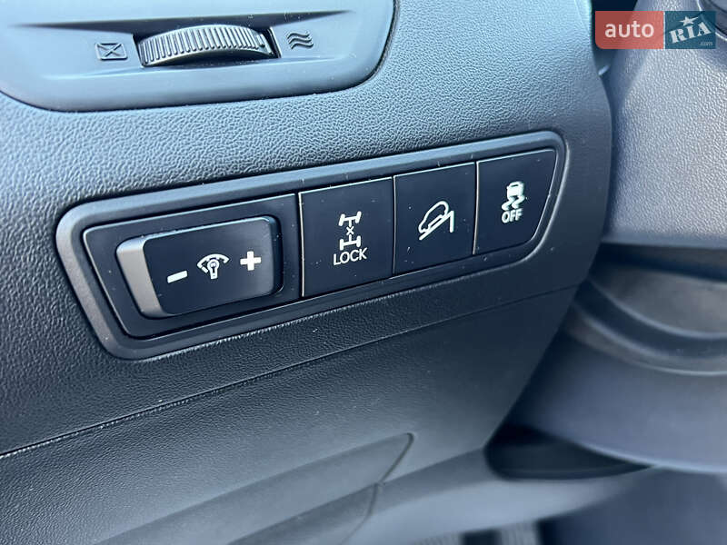 Внедорожник / Кроссовер Hyundai ix35 2010 в Ивано-Франковске
