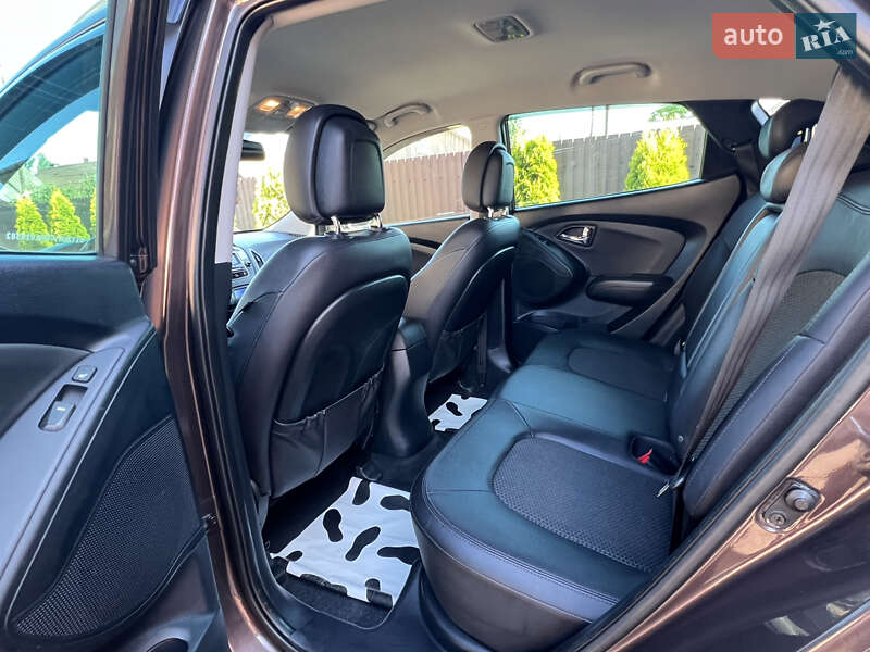 Внедорожник / Кроссовер Hyundai ix35 2010 в Ивано-Франковске