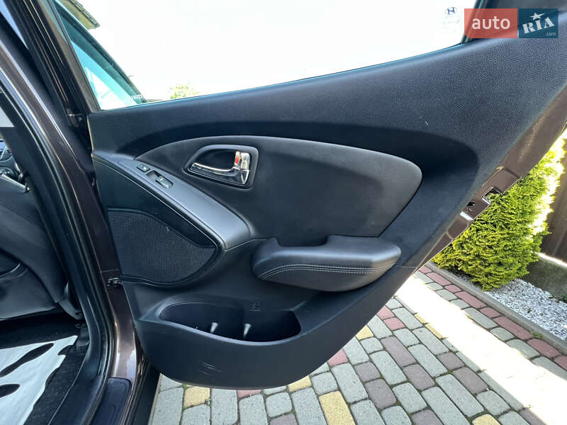 Внедорожник / Кроссовер Hyundai ix35 2010 в Ивано-Франковске