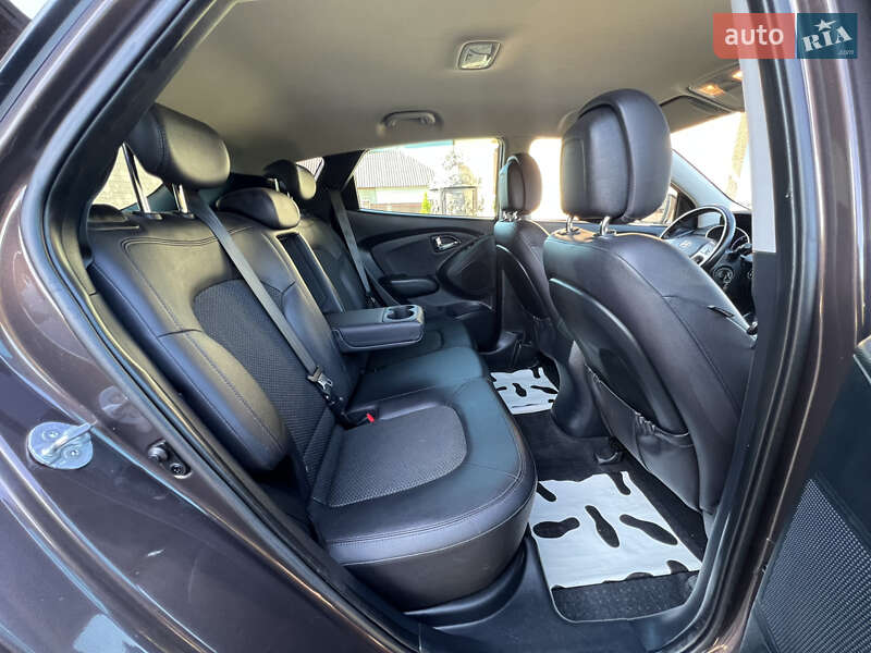 Внедорожник / Кроссовер Hyundai ix35 2010 в Ивано-Франковске