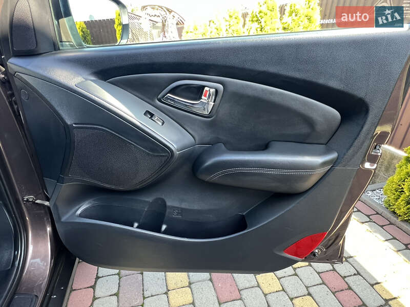 Внедорожник / Кроссовер Hyundai ix35 2010 в Ивано-Франковске