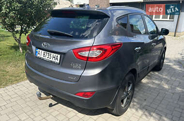 Позашляховик / Кросовер Hyundai ix35 2014 в 