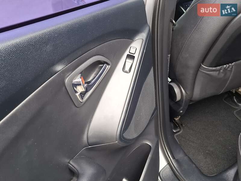 Внедорожник / Кроссовер Hyundai ix35 2013 в Киеве