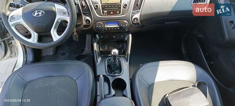 Позашляховик / Кросовер Hyundai ix35 2010 в Кам'янець-Подільському