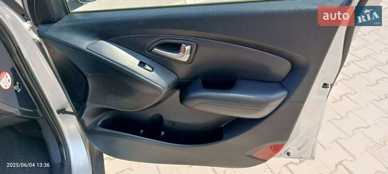 Позашляховик / Кросовер Hyundai ix35 2010 в Кам'янець-Подільському