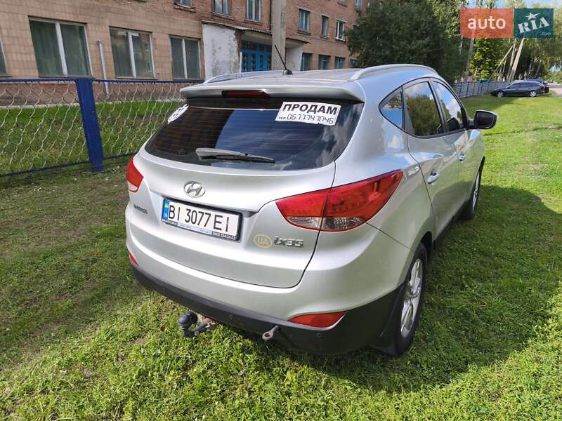 Позашляховик / Кросовер Hyundai ix35 2010 в Зіньківі