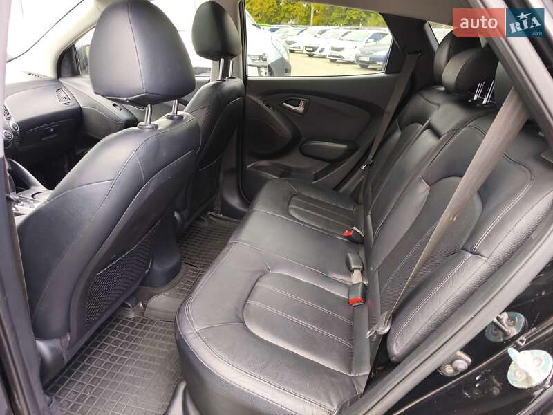Внедорожник / Кроссовер Hyundai ix35 2010 в Днепре