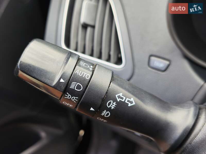 Внедорожник / Кроссовер Hyundai ix35 2010 в Днепре