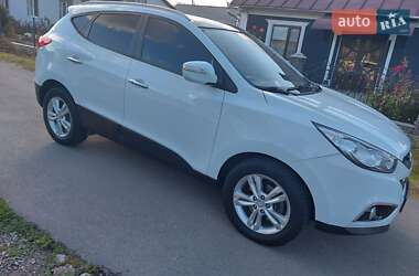 Внедорожник / Кроссовер Hyundai ix35 2010 в Каменец-Подольском