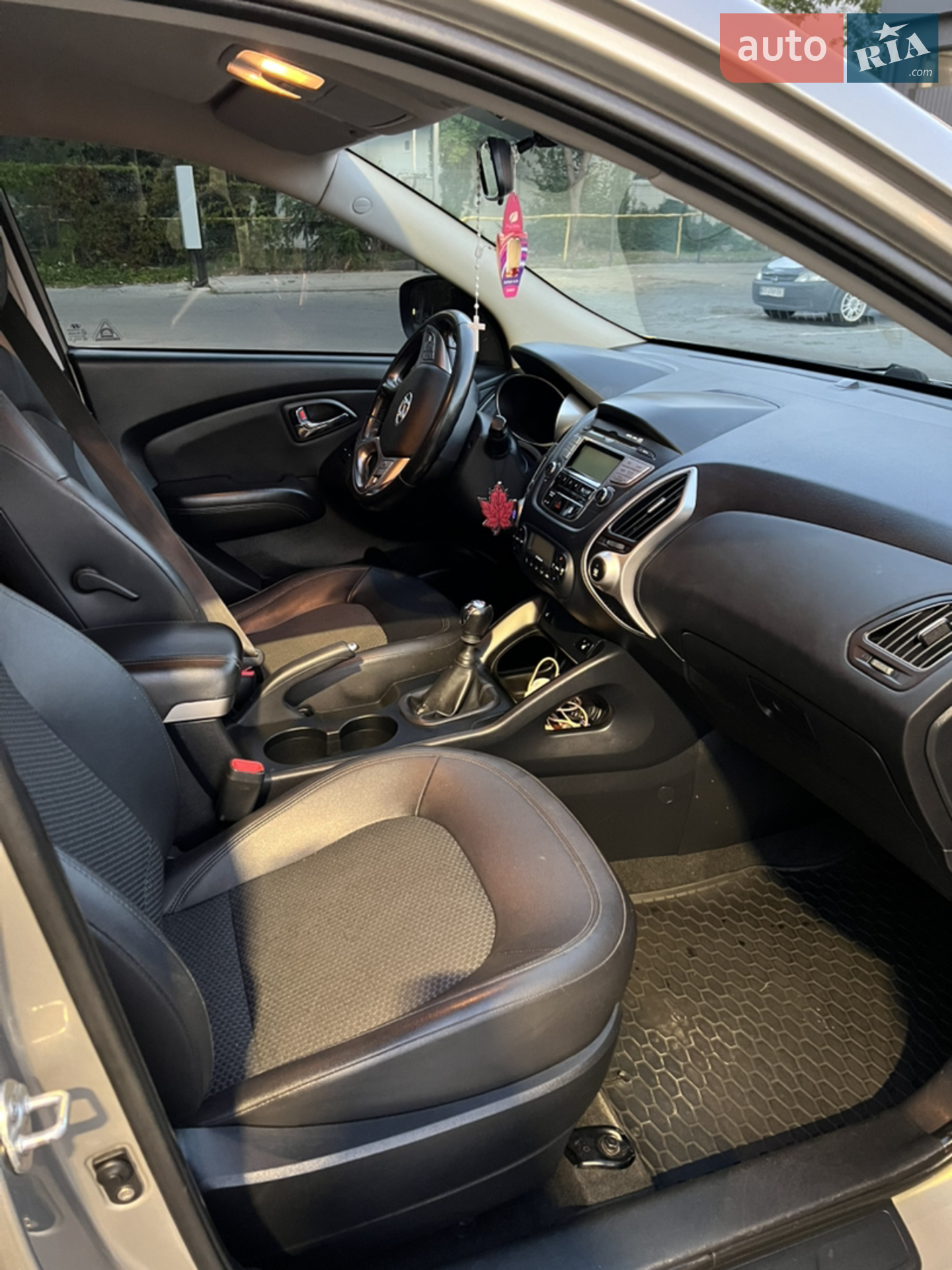 Hyundai Ix35 2010 VIN U5YZU81VCBL032477 фото оголошення 12 з 18