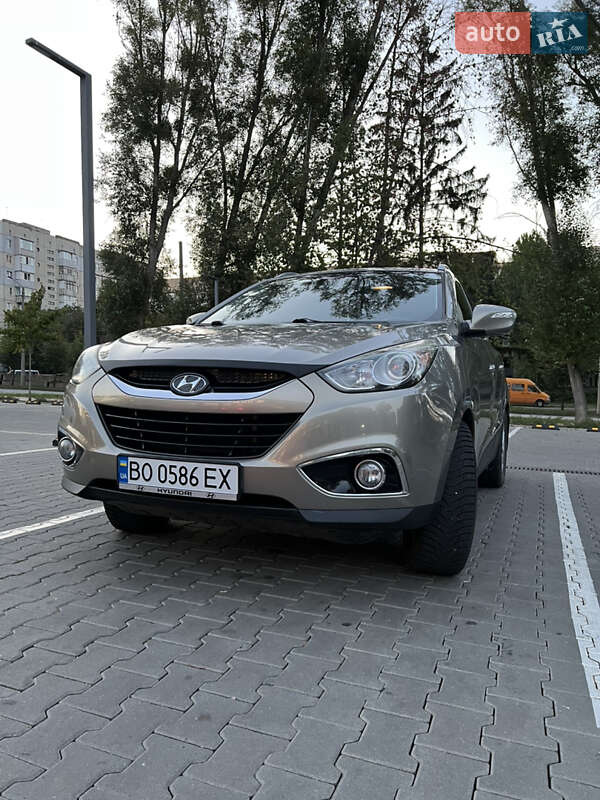 Позашляховик / Кросовер Hyundai ix35 2010 в Чорткові