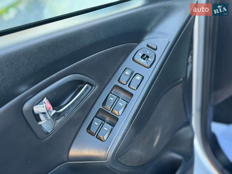 Внедорожник / Кроссовер Hyundai ix35 2012 в Дрогобыче фото 40 Внедорожник / Кроссовер Hyundai ix35 2012 в Дрогобыче