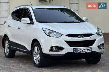Позашляховик / Кросовер Hyundai ix35 2013 в 