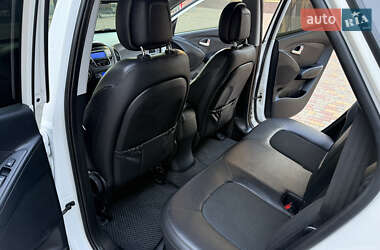 Позашляховик / Кросовер Hyundai ix35 2013 в 