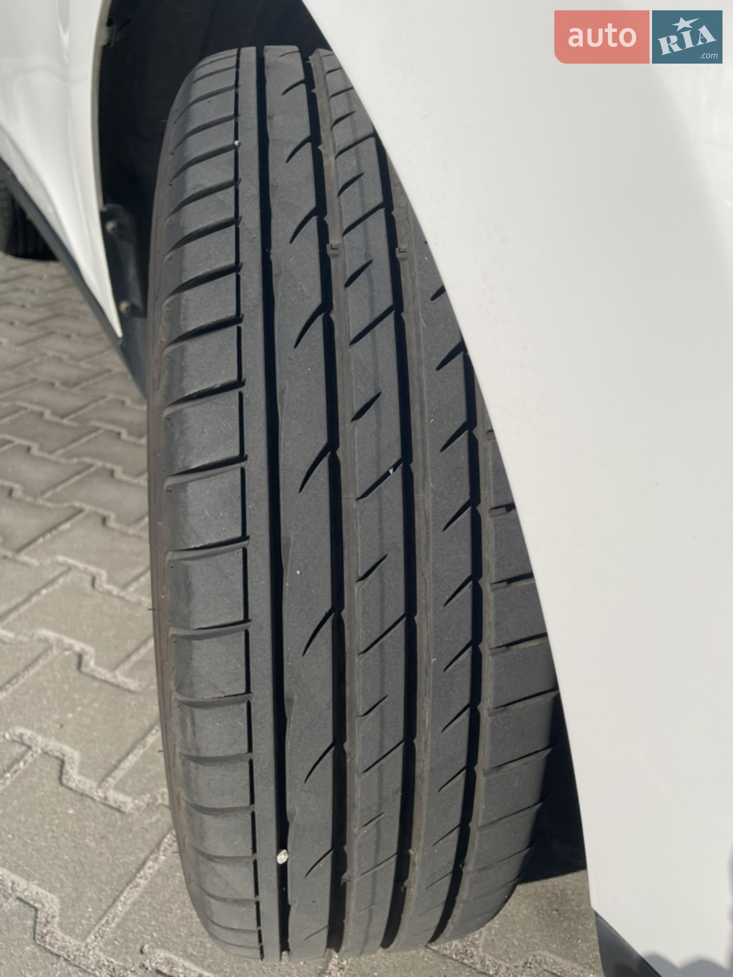 Hyundai Ix35 2011 VIN TMAJT81UACJ219878 фото оголошення 2 з 26