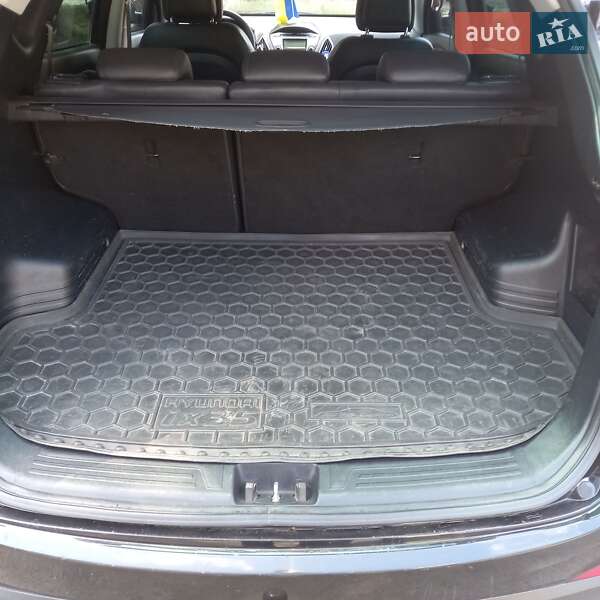 Позашляховик / Кросовер Hyundai ix35 2012 в Шептицькому