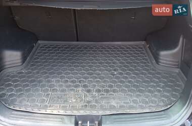 Позашляховик / Кросовер Hyundai ix35 2012 в  фото 8 Позашляховик / Кросовер Hyundai ix35 2012 в