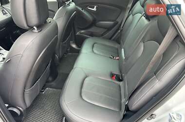 Внедорожник / Кроссовер Hyundai ix35 2014 в 