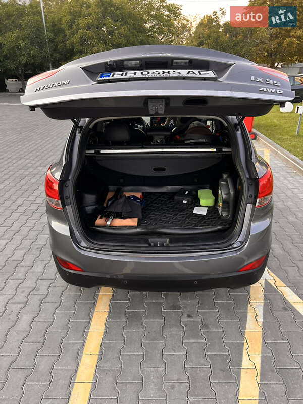 Внедорожник / Кроссовер Hyundai ix35 2011 в Одессе
