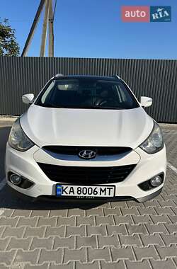 Внедорожник / Кроссовер Hyundai ix35 2011 в 