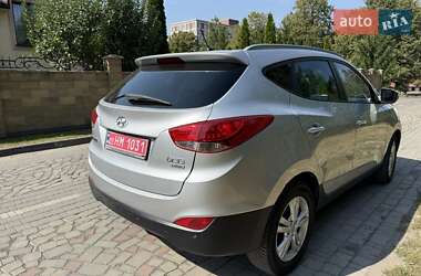 Позашляховик / Кросовер Hyundai ix35 2011 в 