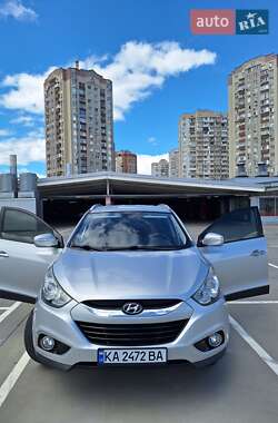 Внедорожник / Кроссовер Hyundai ix35 2010 в 