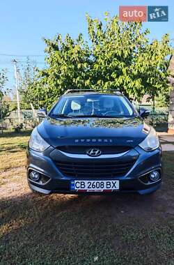 Внедорожник / Кроссовер Hyundai ix35 2010 в Чернигове
